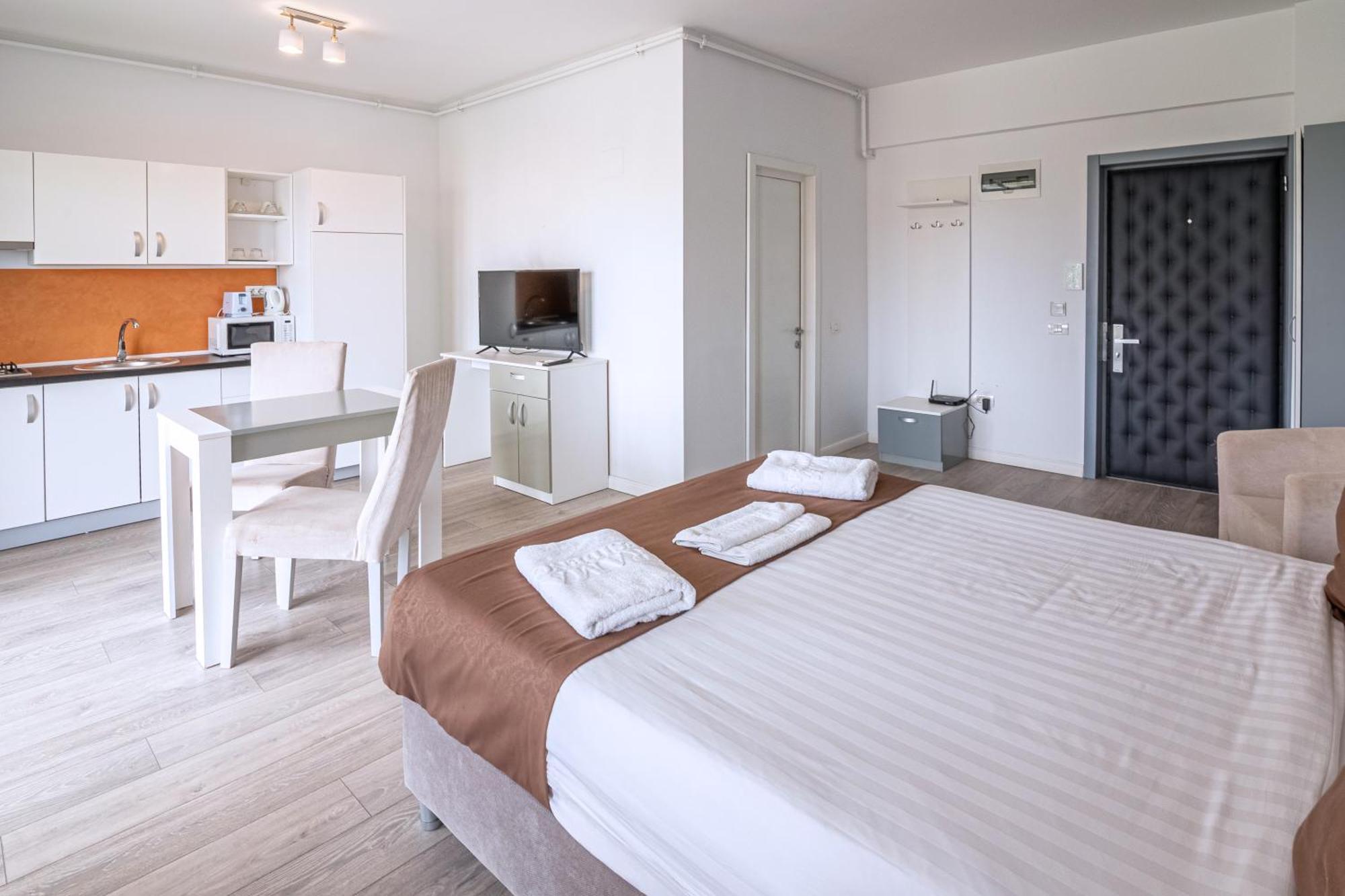 Miramare Residence Aparthotel Неводарі Екстер'єр фото