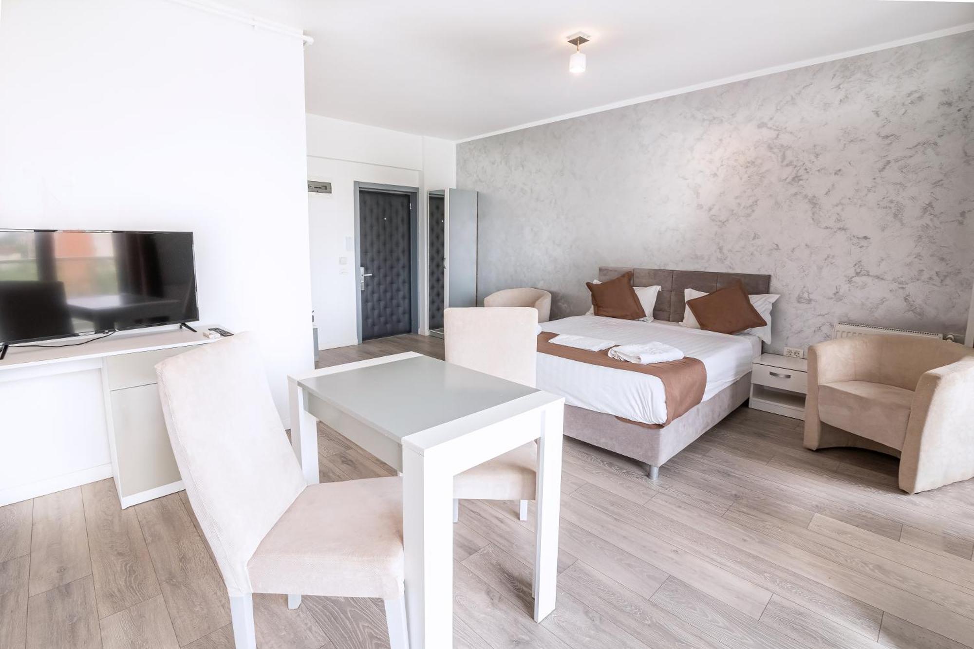 Miramare Residence Aparthotel Неводарі Екстер'єр фото
