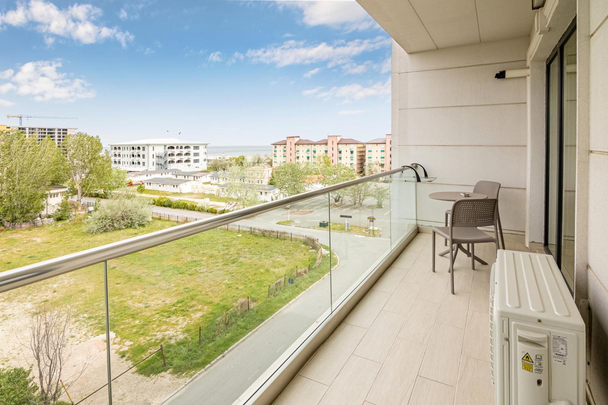 Miramare Residence Aparthotel Неводарі Екстер'єр фото