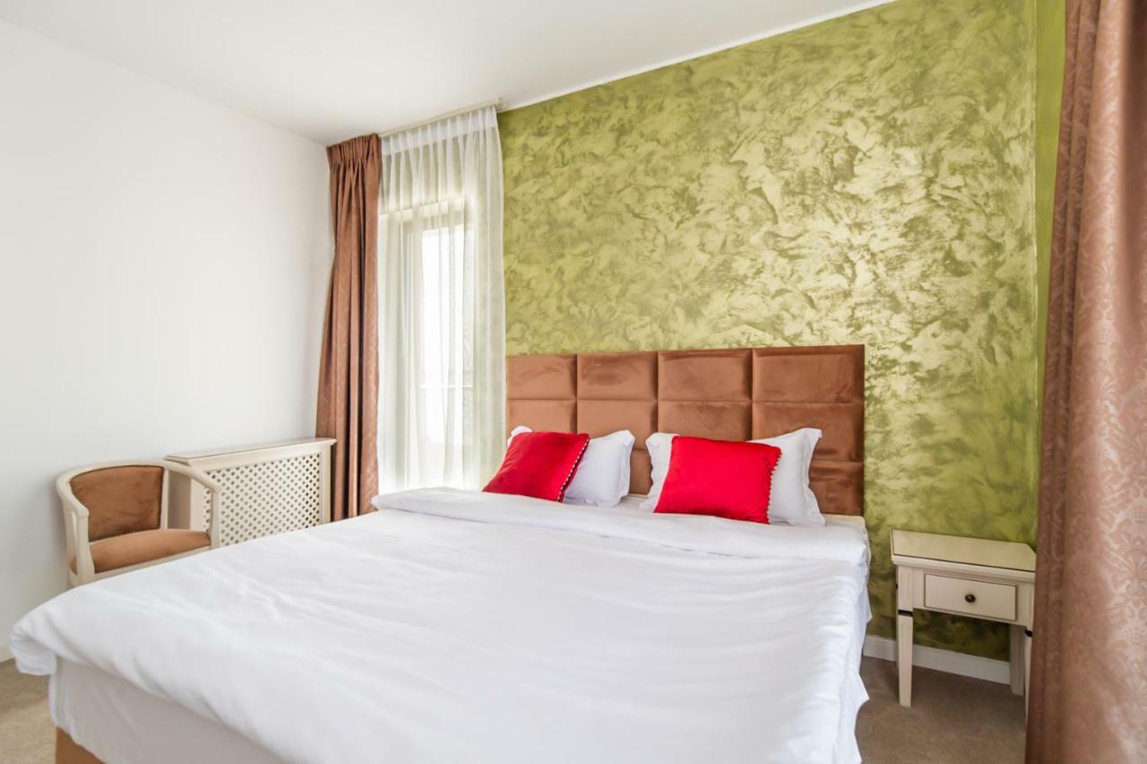 Miramare Residence Aparthotel Неводарі Екстер'єр фото